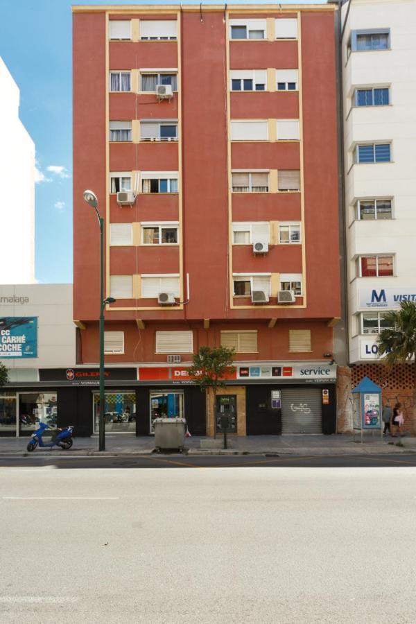 Apartamento Vialia Malaga Bagian luar foto
