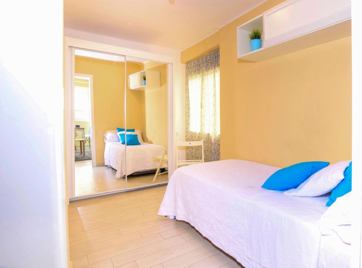 Apartamento Vialia Malaga Bagian luar foto