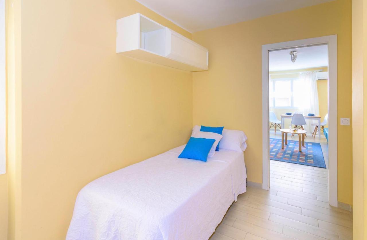 Apartamento Vialia Malaga Bagian luar foto